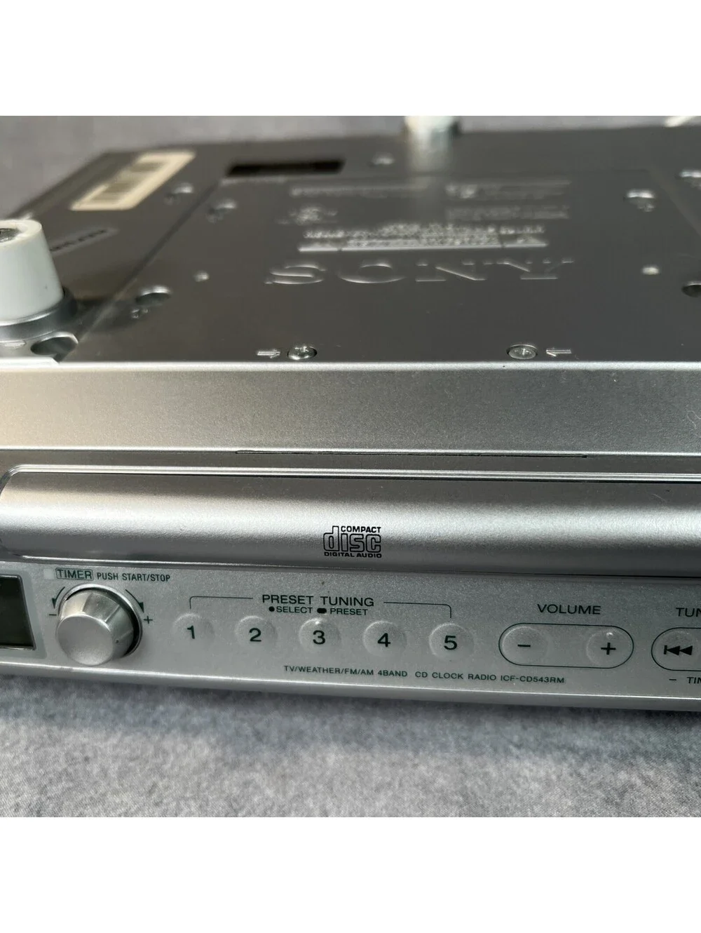 Sony ICF-CD543RM AM/FM Clock Radio CD Player Mega Bass Silver WORKS